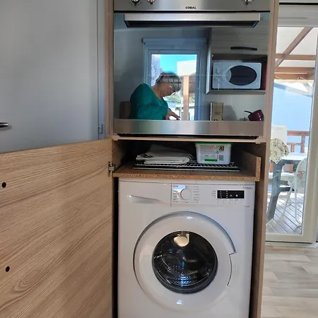 Mobile Homes Confortables En 4 Etoiles Apartmán